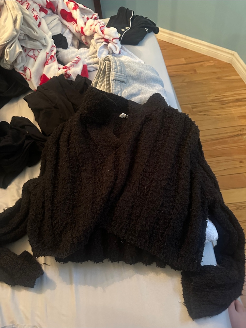 Cozy Black Textured Knit Honey Cropped Sweater